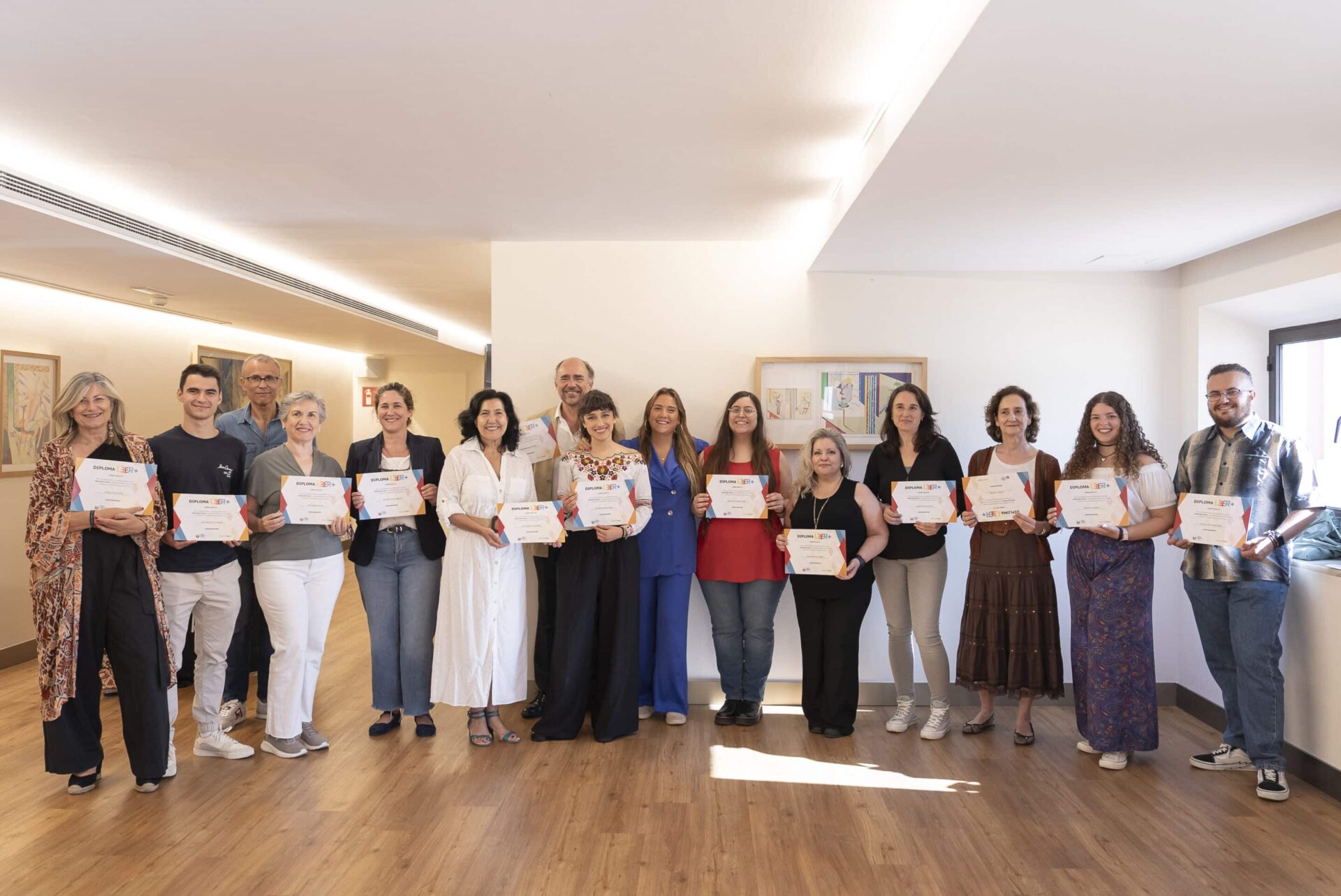 Voluntarios de Sevilla reciben reconocimiento por su contribución al programa LEER+