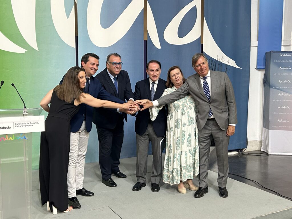 CEA, Junta y FAMP acuerdan la creación de un observatorio para la sostenibilidad turística Local