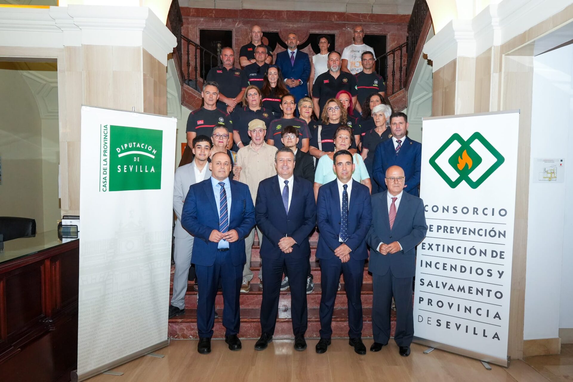 Mejores intervenciones CPEIS 2023: rescate en un pozo por bomberos de Mairena del Alcor y Carmona y extinción de incendio en la Residencia San Miguel por bomberos de Sanlúcar, Mairena del Aljarafe y Pilas