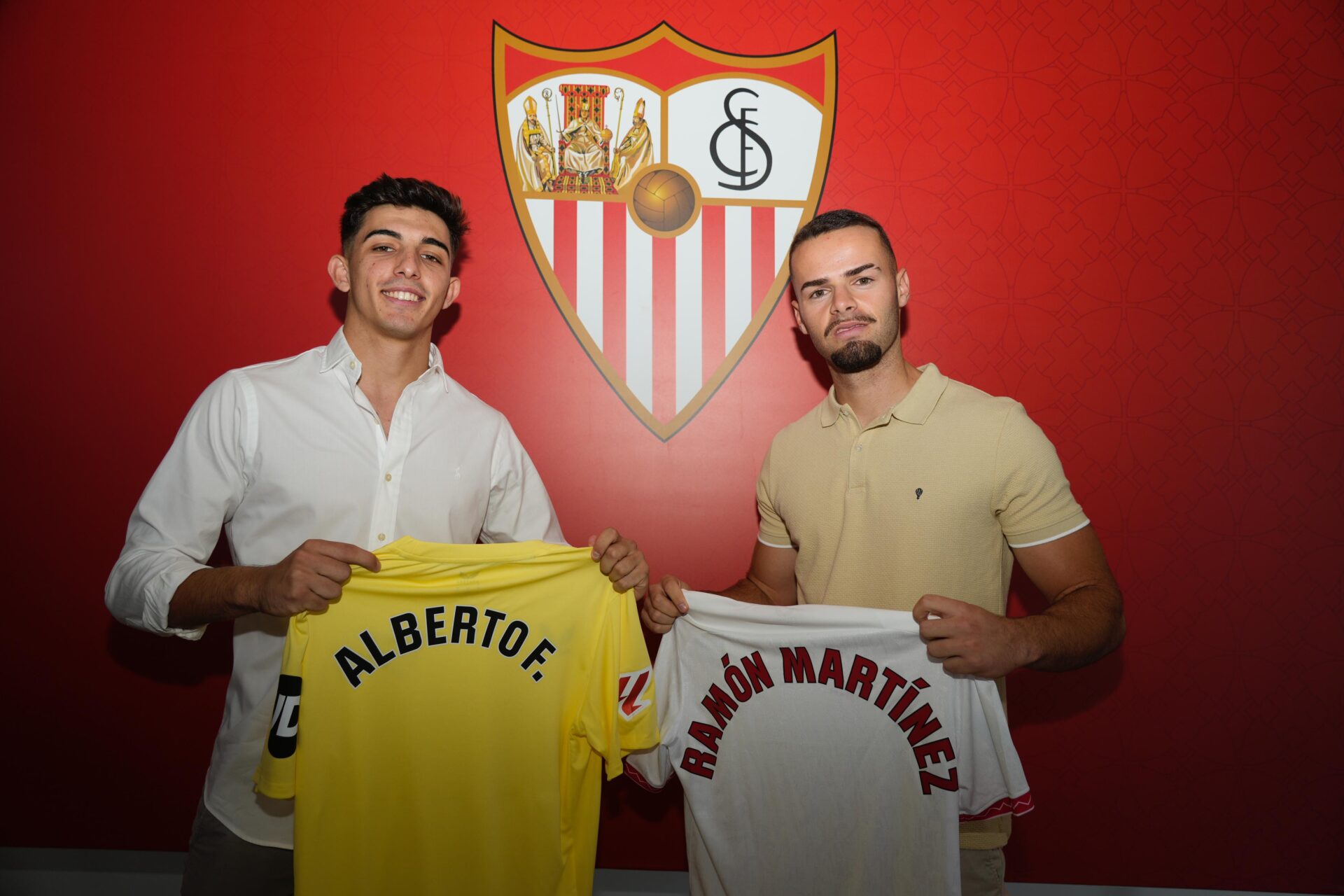 alberto flores y ramón martínez, sevillistas hasta 2027