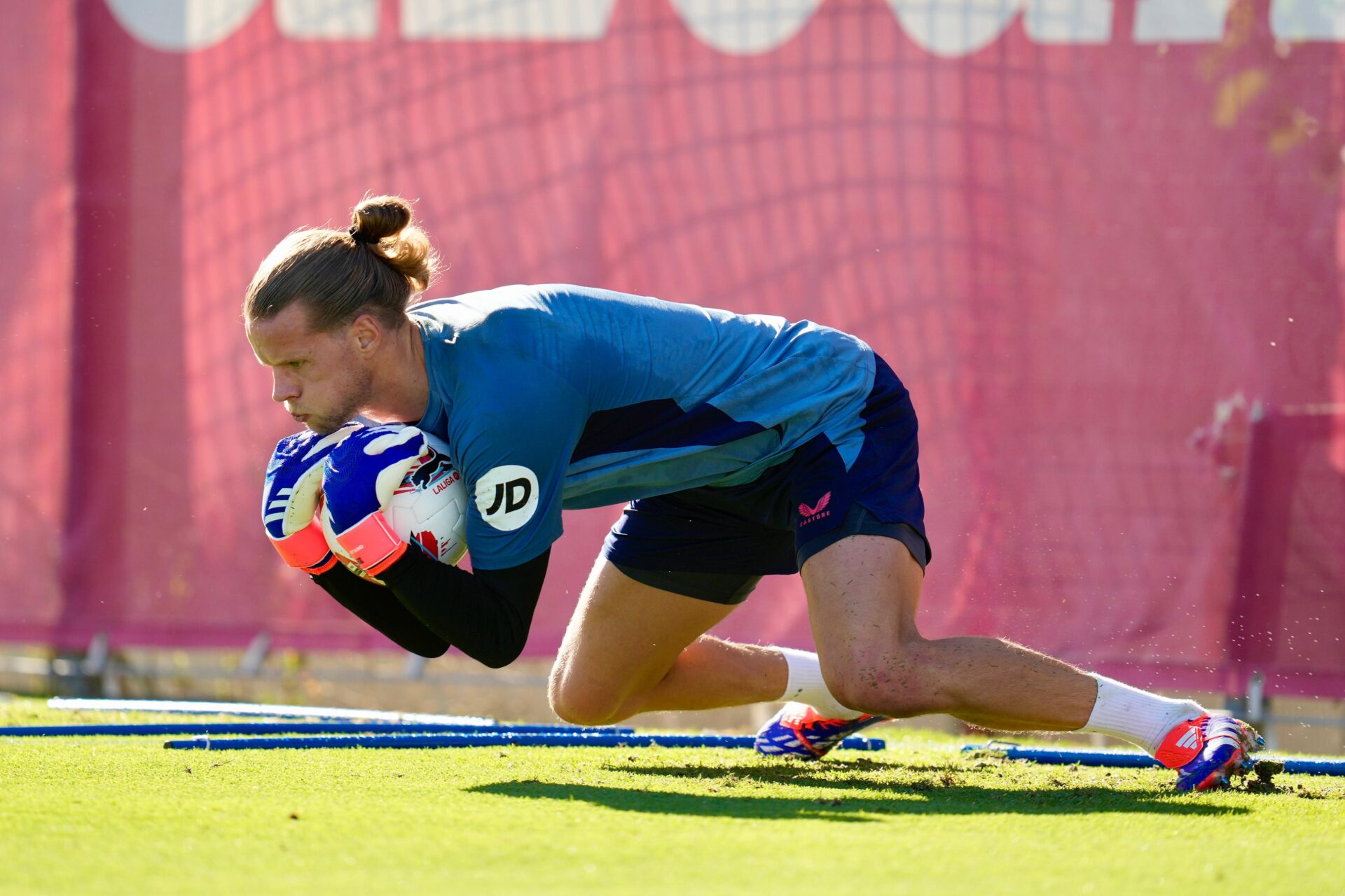 primera jornada doble de la pretemporada para arrancar la semana con presencia de internacionales