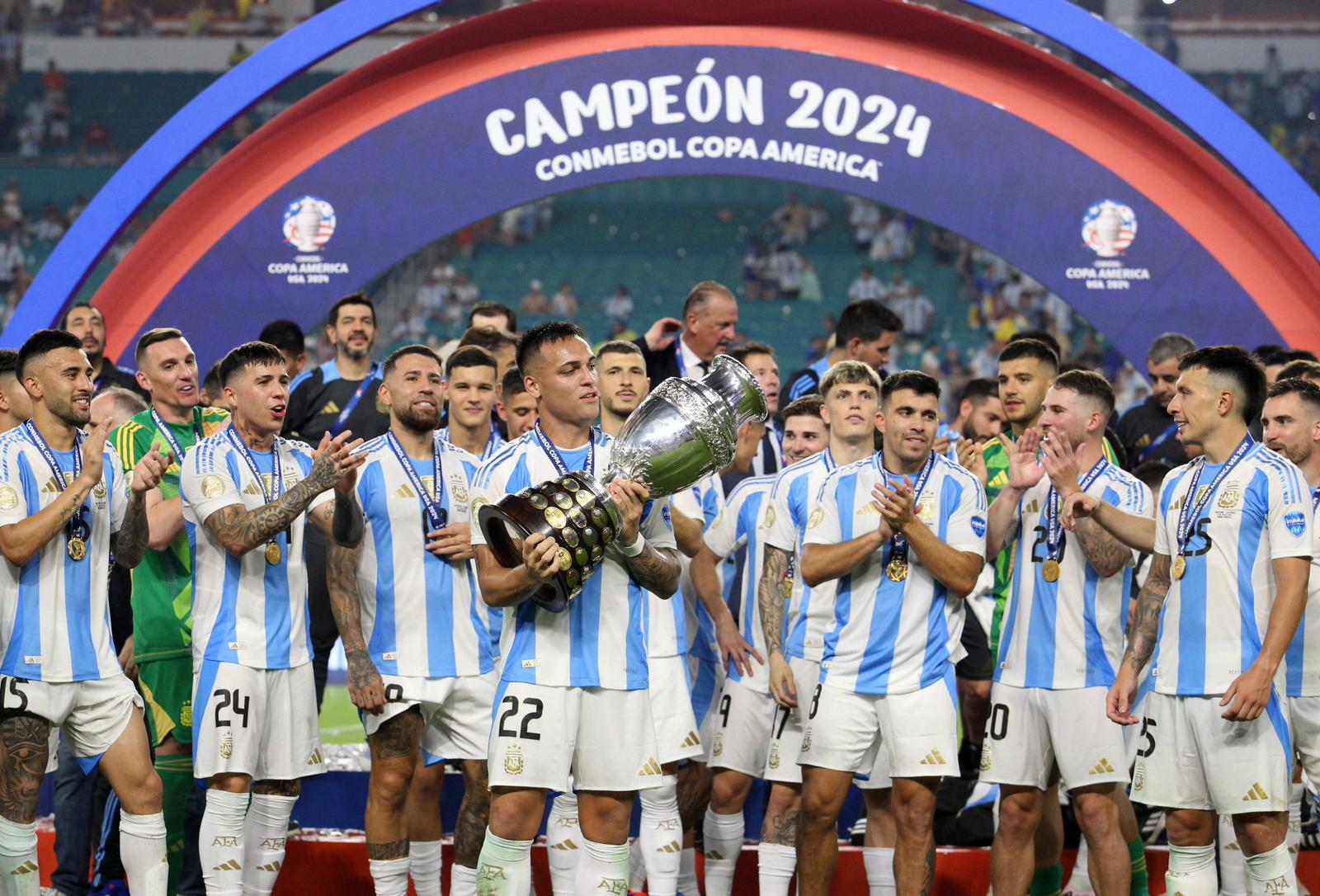 1-0: montiel y acuña, campeones de la copa américa con argentina tras vencer a colombia