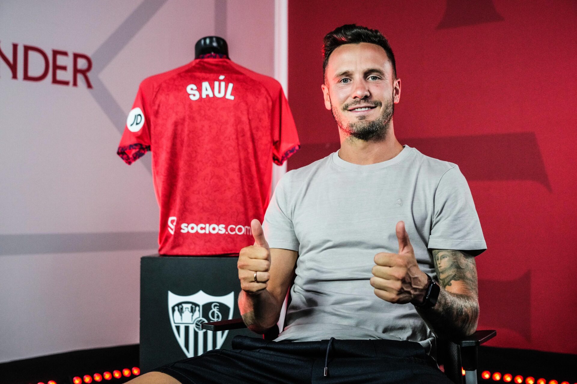 saúl ñíguez: “busco encontrarme a mí mismo, disfrutar el día a día con esos nervios de niño”