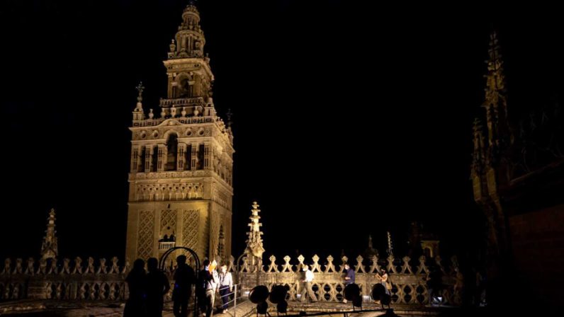 Visitas nocturnas a las cubiertas de la Catedral, una oportunidad para conocer la Seo desde otra perspectiva