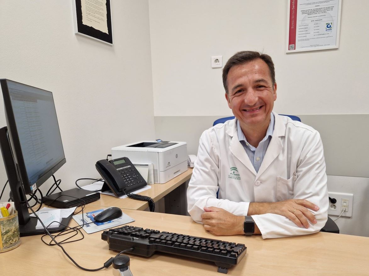 El profesor Argüelles, elegido presidente de la Sociedad Española de Patología Digestiva