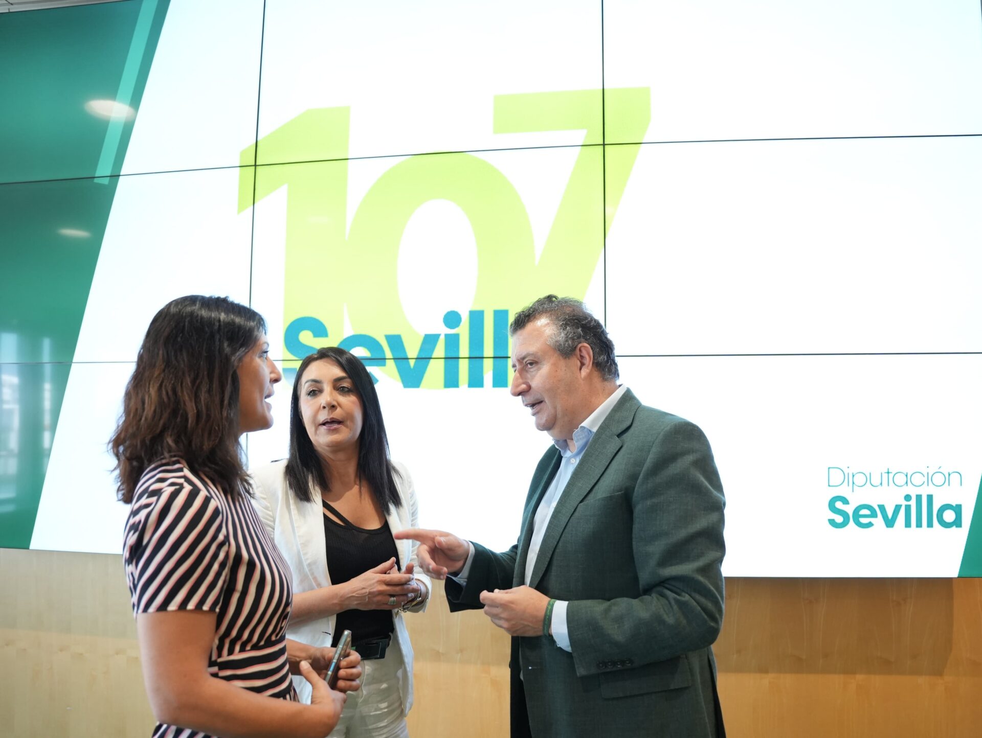 El plan ‘Sevilla 107’ redobla la apuesta de la Diputación en inversiones municipales, cultura y digitalización