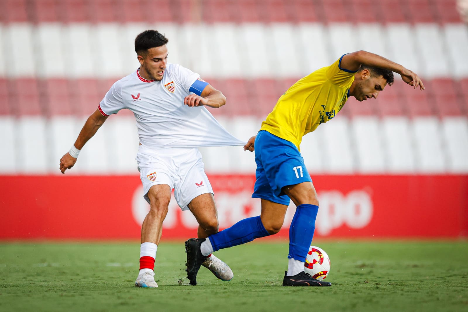 3-0: el filial vence con solvencia al ud tomares en una nueva prueba de pretemporada