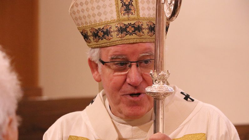 Mons. Saiz Meneses expondrá los retos de la Iglesia de Sevilla en el Centro Cultural de Cazalla