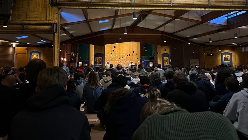 Universitarios de Sevilla peregrinan a la comunidad de Taizé (Francia)