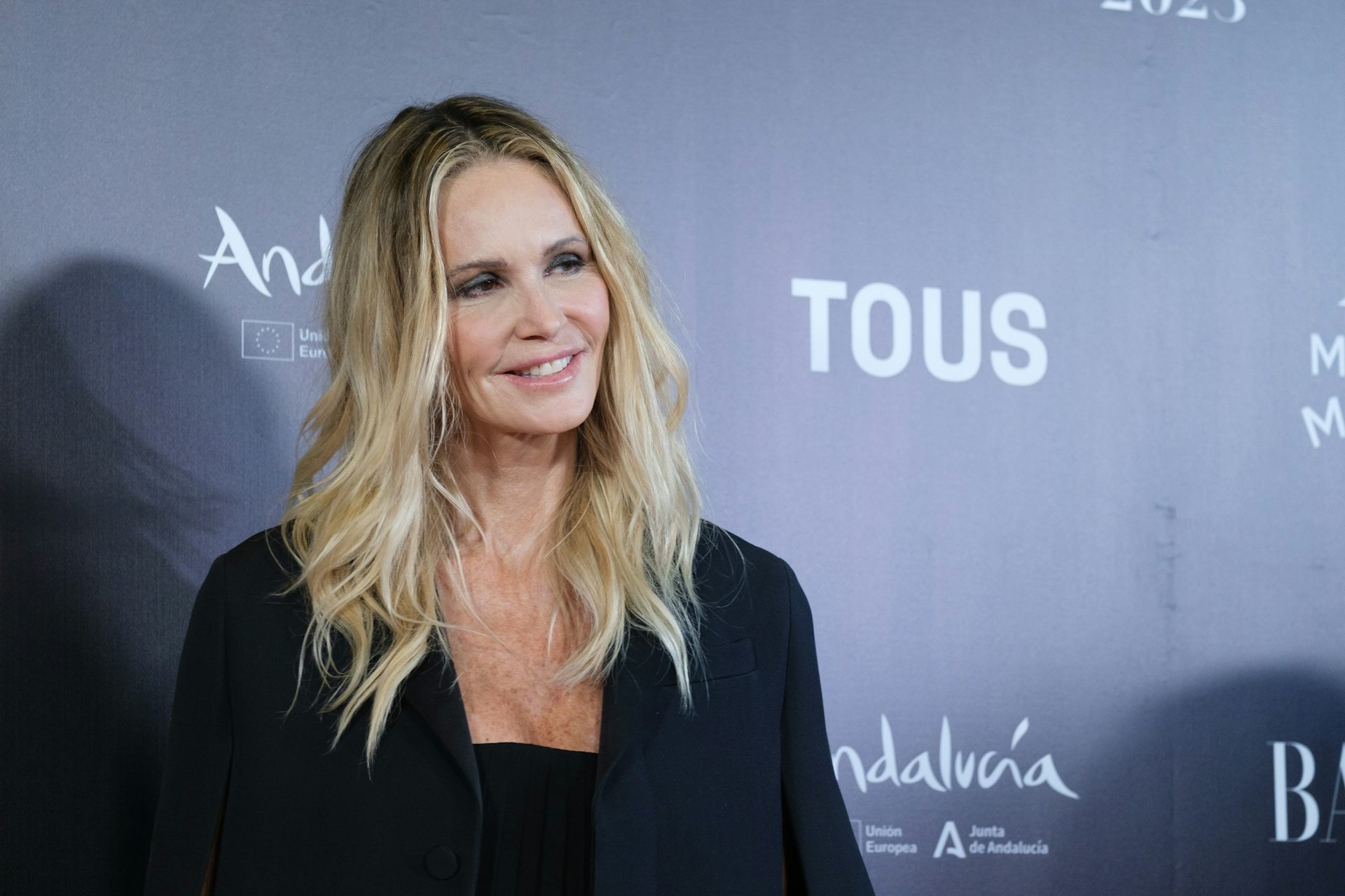 Qué es la medicina integrativa, la pseudoterapia a la que se ha encomendado Elle Macpherson