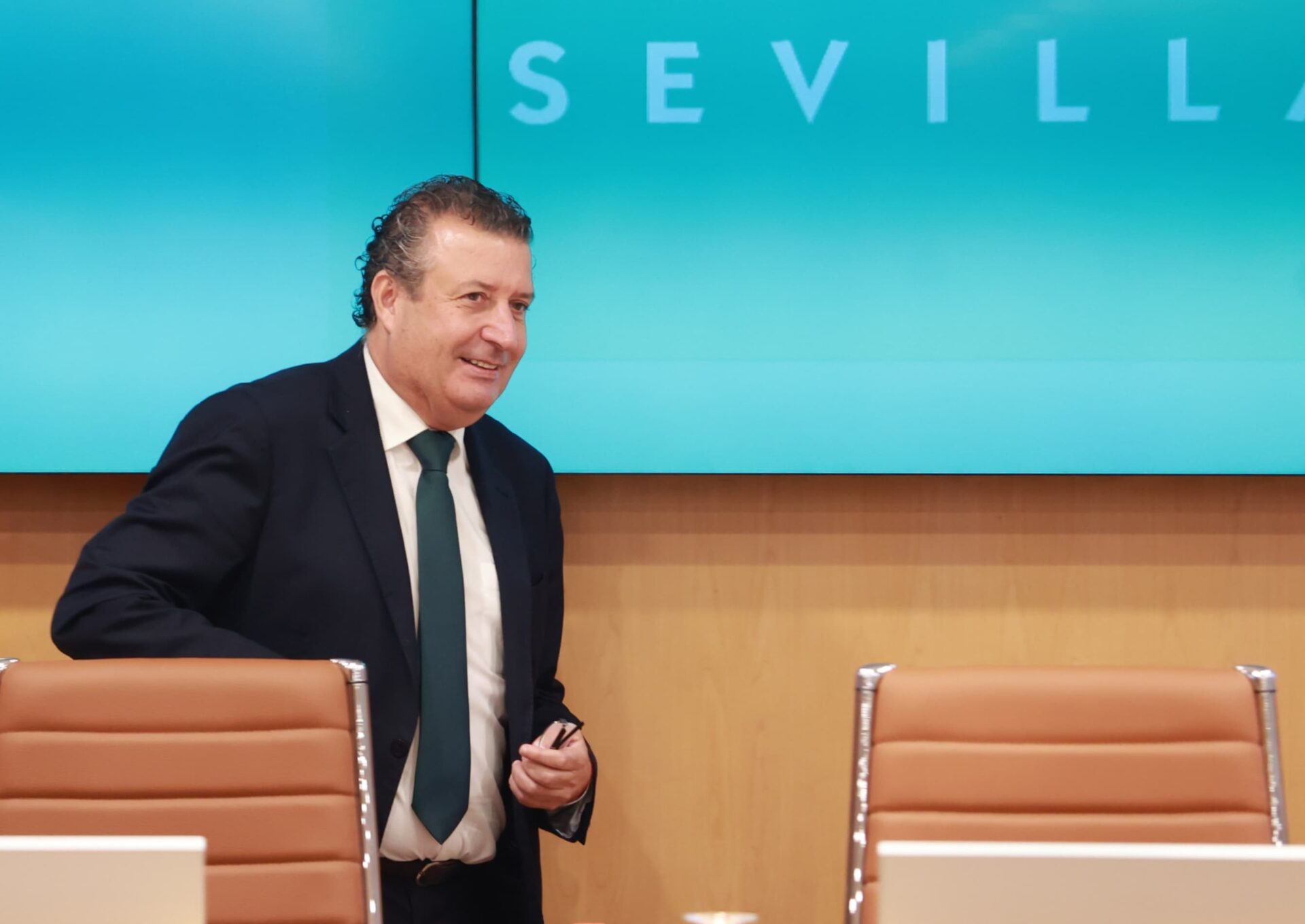 El pleno de la Diputación aprueba por unanimidad las bases del programa de adquisición de vehículos para limpieza viaria que contempla el nuevo plan ‘Sevilla 107’