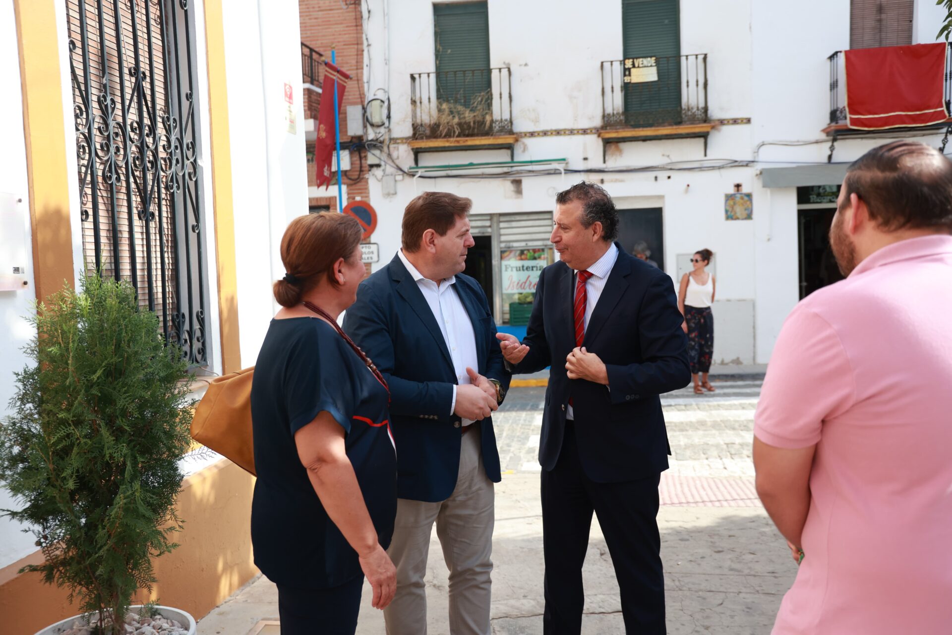 Villaverde del Río continuará mejorando sus instalaciones deportivas y un centro en Cerro Molino con los fondos del plan ‘Sevilla 107’