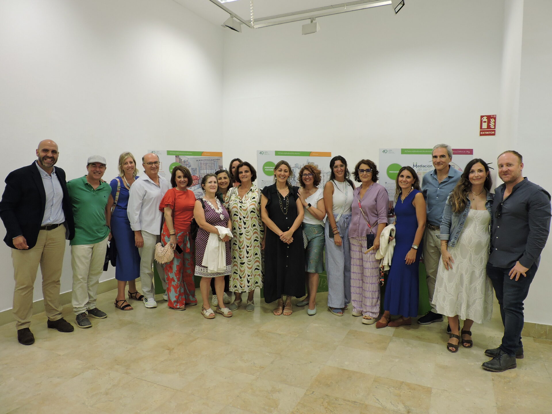 La Casa de la Provincia de la Diputación de Sevilla acoge la exposición conmemorativa del 40 aniversario del Defensor del Pueblo Andaluz