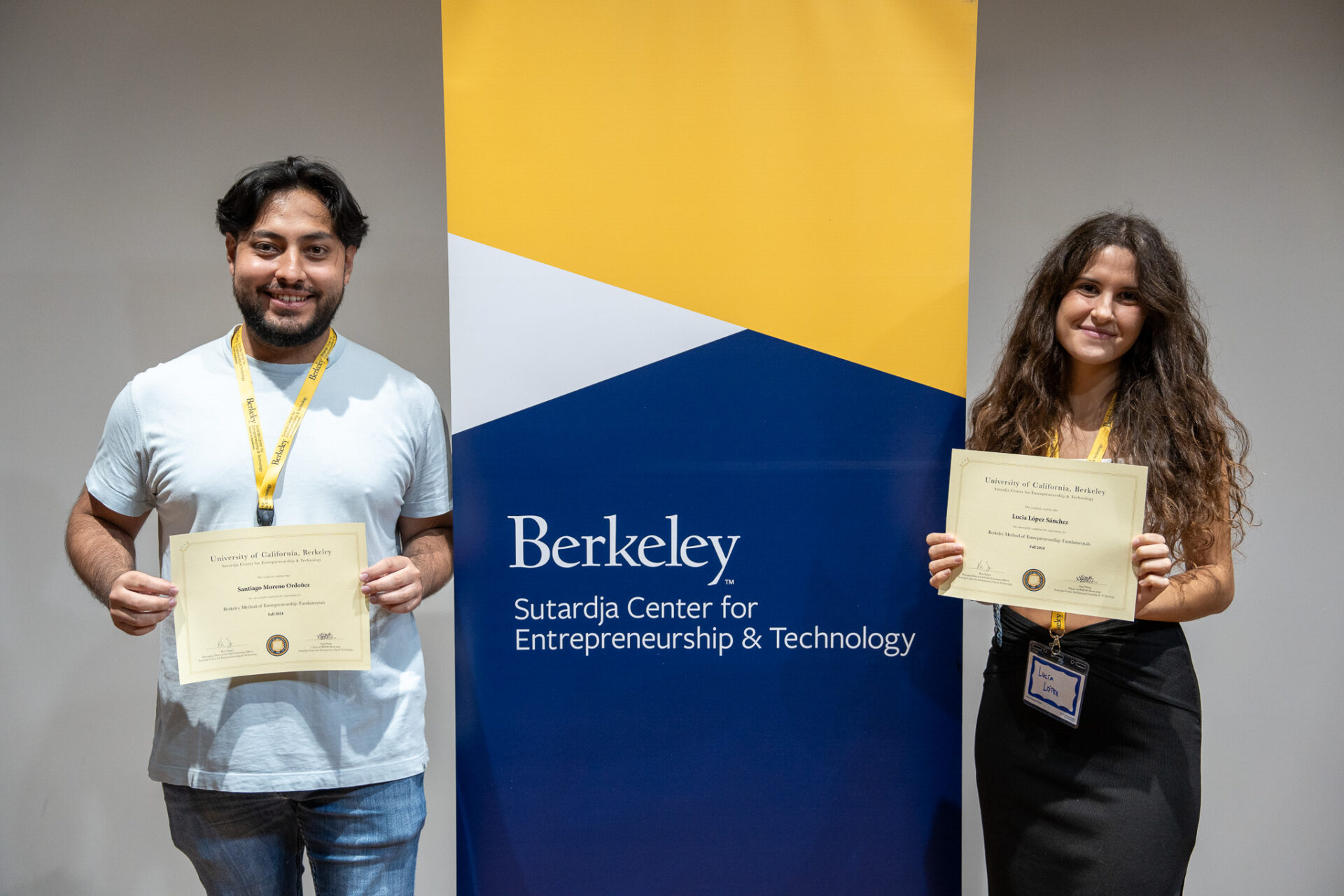 Dos estudiantes de la US cursan el Berkeley Method of Entrepreneurship Bootcamp