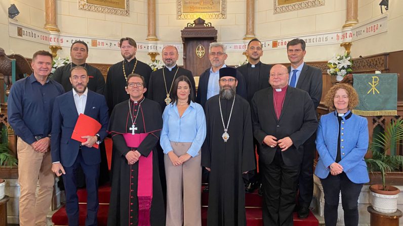 Monseñor Valdivia participa en la constitución de la Mesa de Diálogo Interconfesional de España