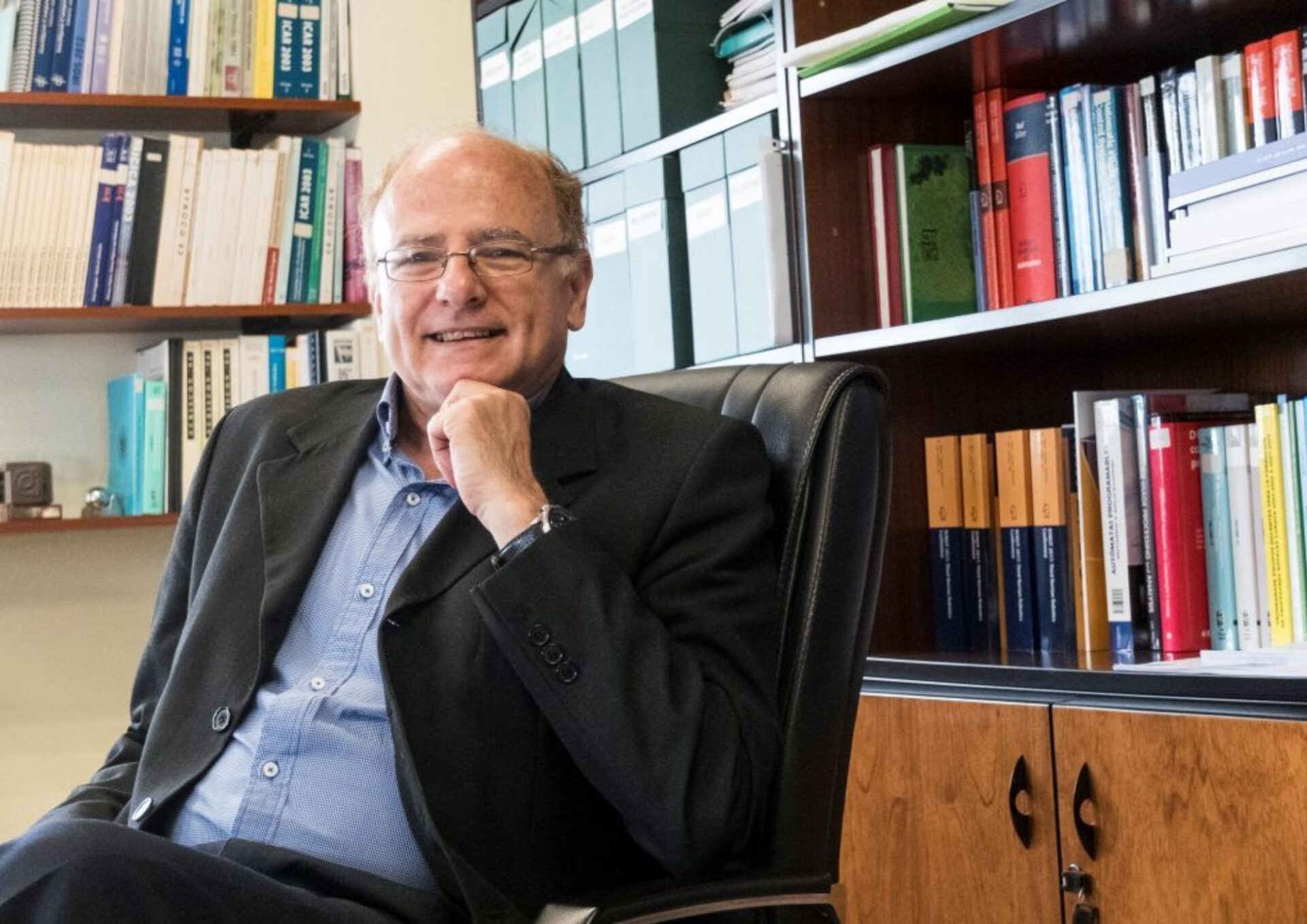 Aníbal Ollero presenta el Centro Urban Air Mobility de la US