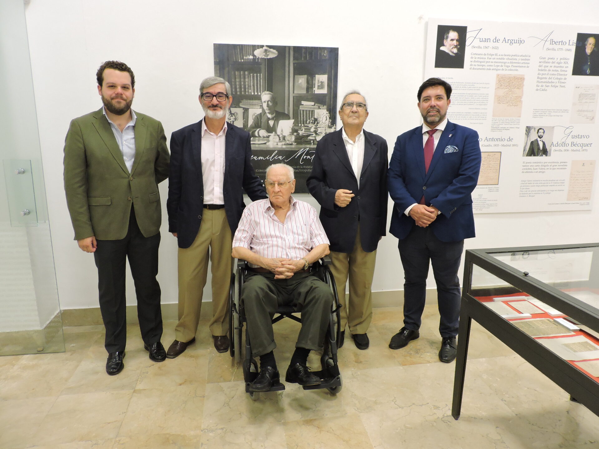 La Casa de la Provincia acoge la exposición ‘La familia Montoto y la poesía en la Andalucía de su época’, organizada por el Ayuntamiento de Lora del Río