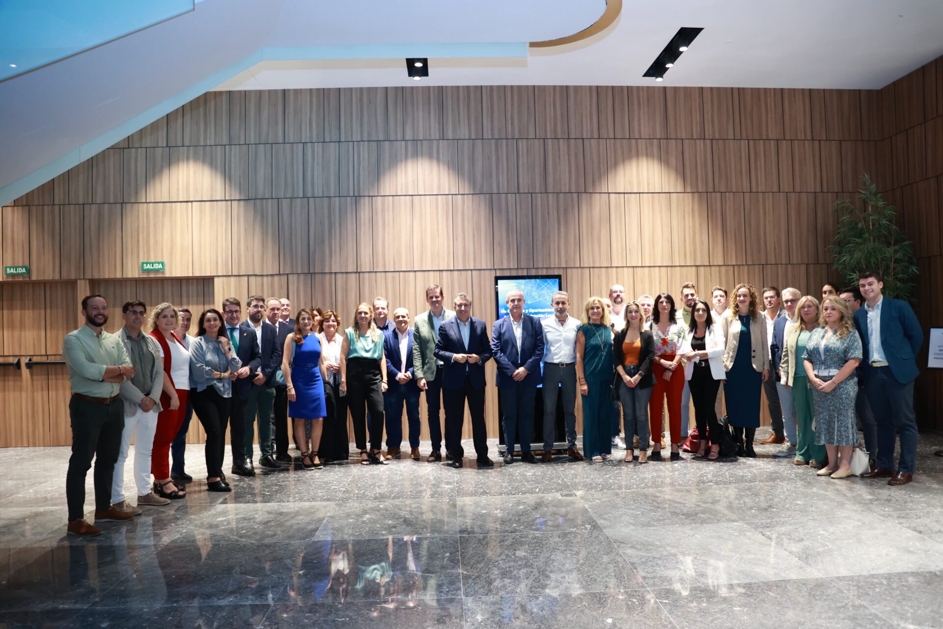 Los alcaldes y alcaldesas sevillanos se adentran, de la mano de la Diputación, en las potencialidades que brinda la inteligencia artificial para la gestión local