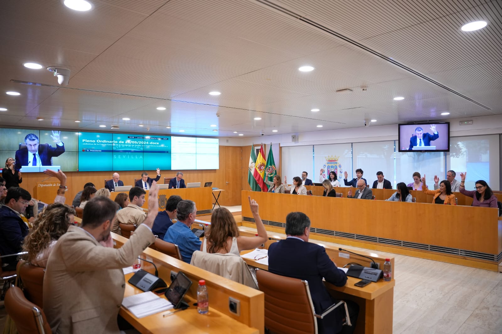 La Diputación cierra las cuentas de 2023, cuyo remanente garantiza las dotaciones para el plan ‘Sevilla 107’