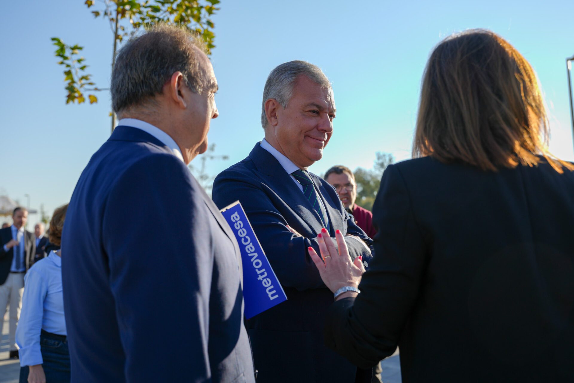 El alcalde de Sevilla, José Luis Sanz, asiste a la entrega de las primeras viviendas del nuevo barrio de Palmas Altas y señala “el esfuerzo de este gobierno en desbloquear proyectos y acelerar trámites para que Sevilla siga creciendo”