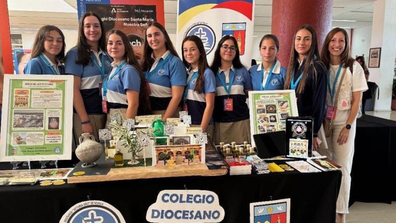 El colegio diocesano Santa María de Écija, premiado por su innovación educativa