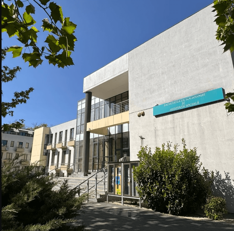 Isidro Maya Jariego imparte la conferencia inaugural del Congreso Internacional de la Sociedad Sociológica de Rumanía