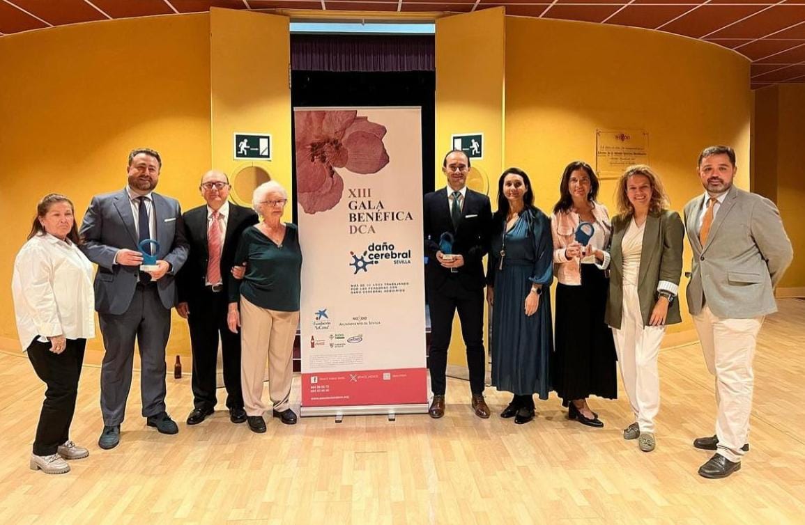 Mª Encarnación Fuentes visibiliza el apoyo de la Diputación a la Asociación DACE y pone en valor su labor en Sevilla por las personas afectadas por daño cerebral adquirido