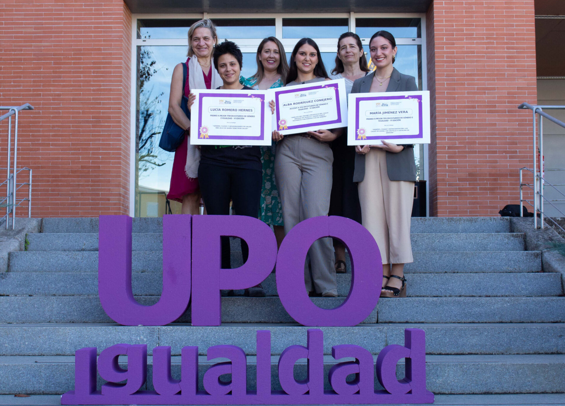 María Jiménez Vera y Lucía Romero Hernes, premiadas por sus trabajos fin de grado y fin de máster sobre género e igualdad