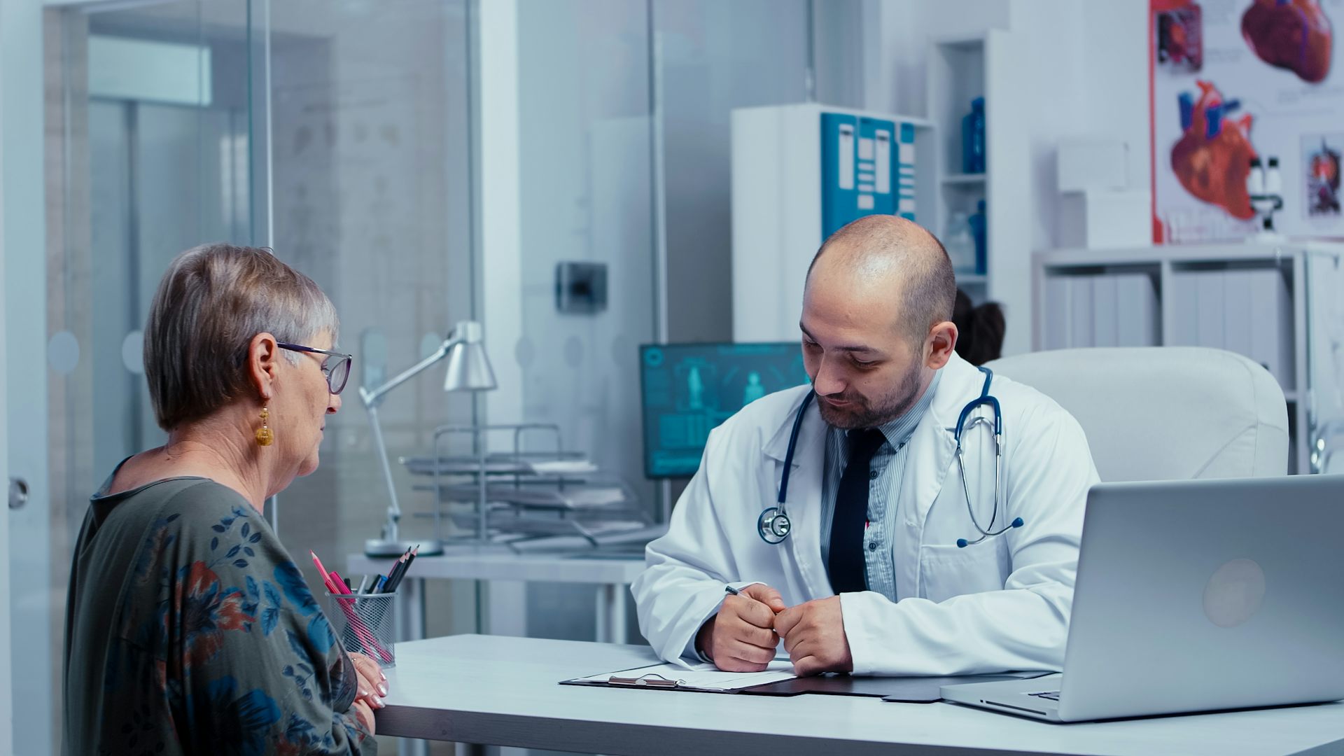 Reflexiones sobre el ejercicio simultáneo en la sanidad pública y privada de los médicos españoles