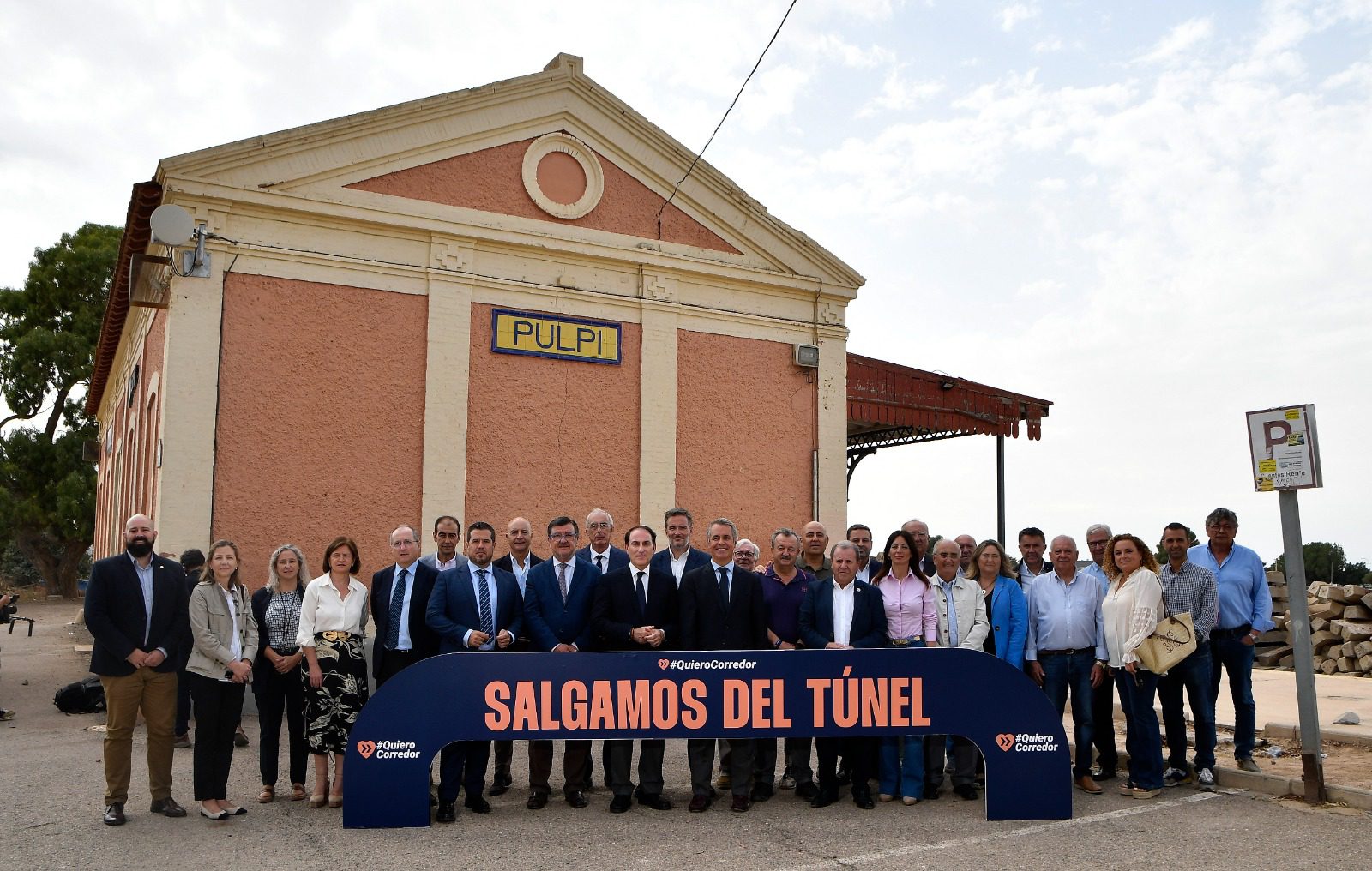 «Europa nace en Algeciras y necesitamos que haya un impulso también para nuestras obras» El presidente de la Confederación de Empresarios de Andalucía, Javier González de Lara, reclama la finalización de las obras del Corredor Mediterráneo
