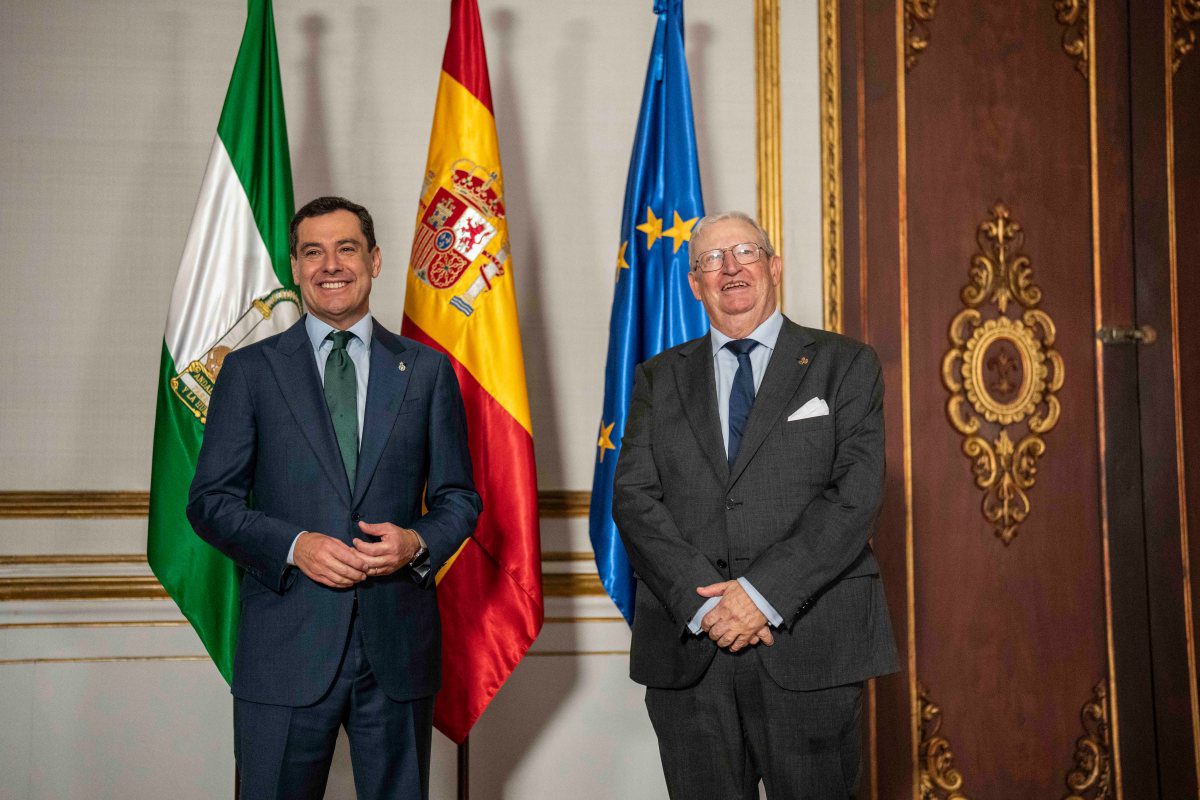 EL CONGRESO INTERNACIONAL DE HERMANDADES CENTRA LA REUNIÓN DEL PRESIDENTE DEL CONSEJO CON EL PRESIDENTE JUANMA MORENO EN SAN TELMO