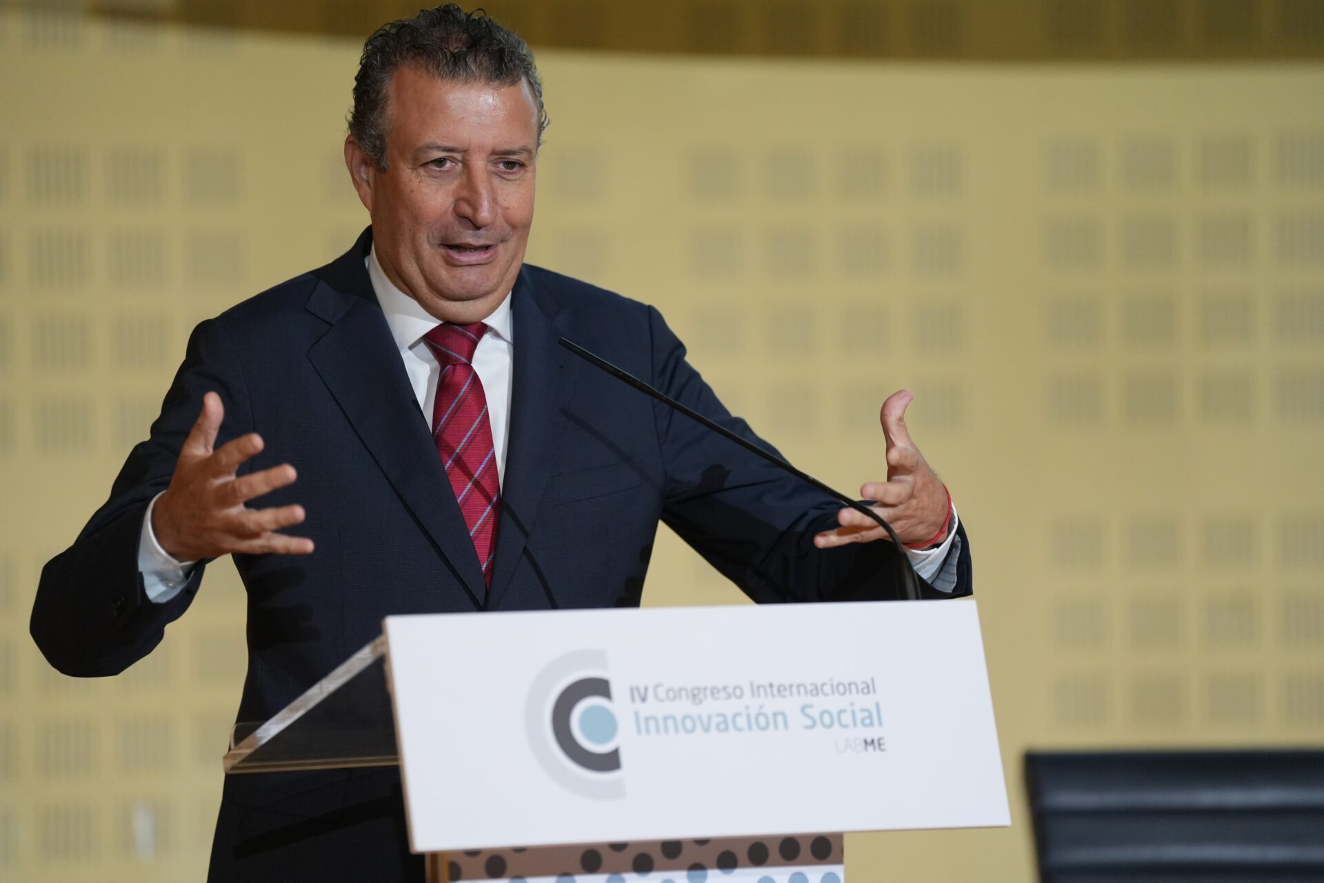 El presidente de la Diputación apuesta por la innovación social ‘porque la sociedad, o crece en su conjunto, o no crece’