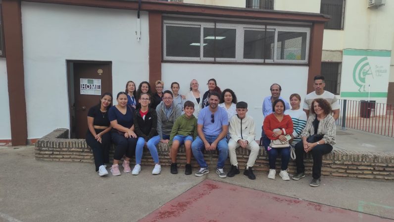 El Colegio SAFA Blanca Paloma inaugura el aula de familia en Tres Barrios
