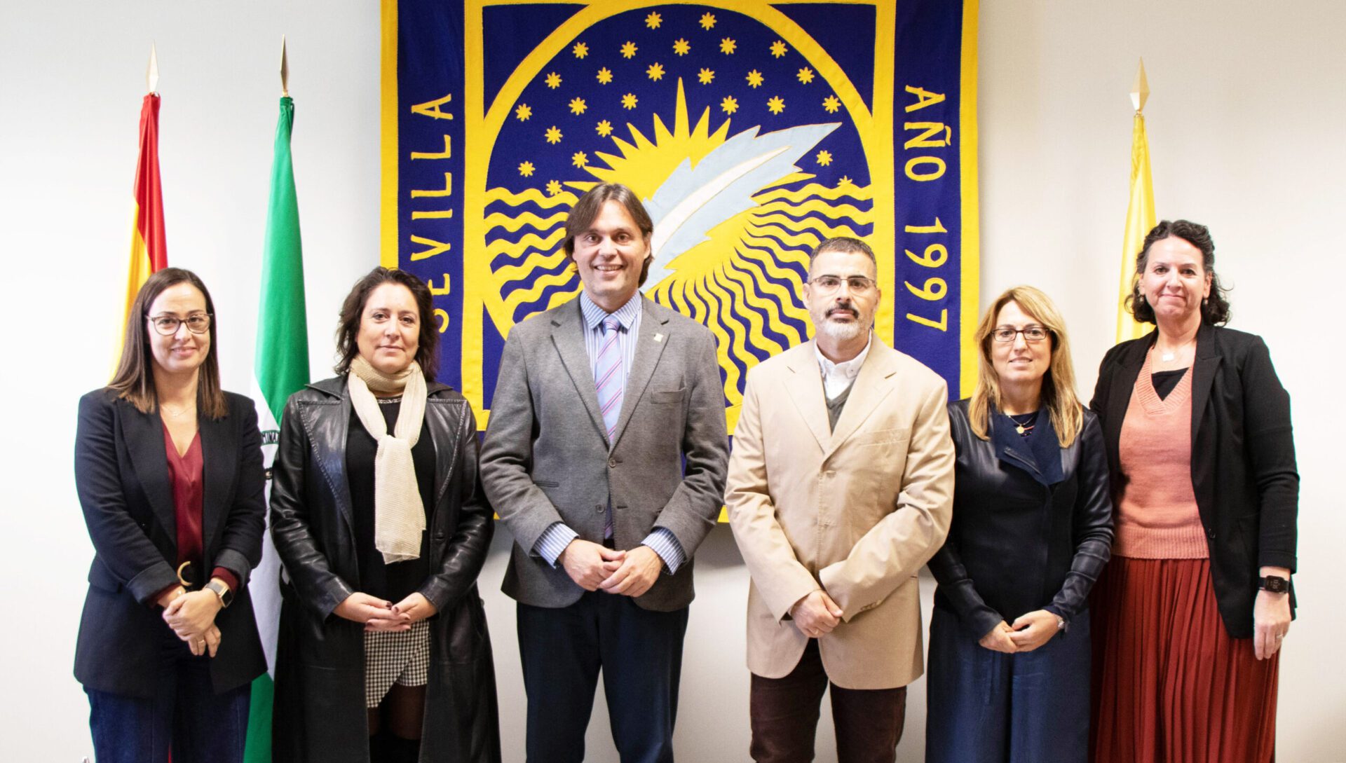 La Universidad Pablo de Olavide y FAECTA acuerdan la impartición conjunta de microcredenciales en el sector de la economía social