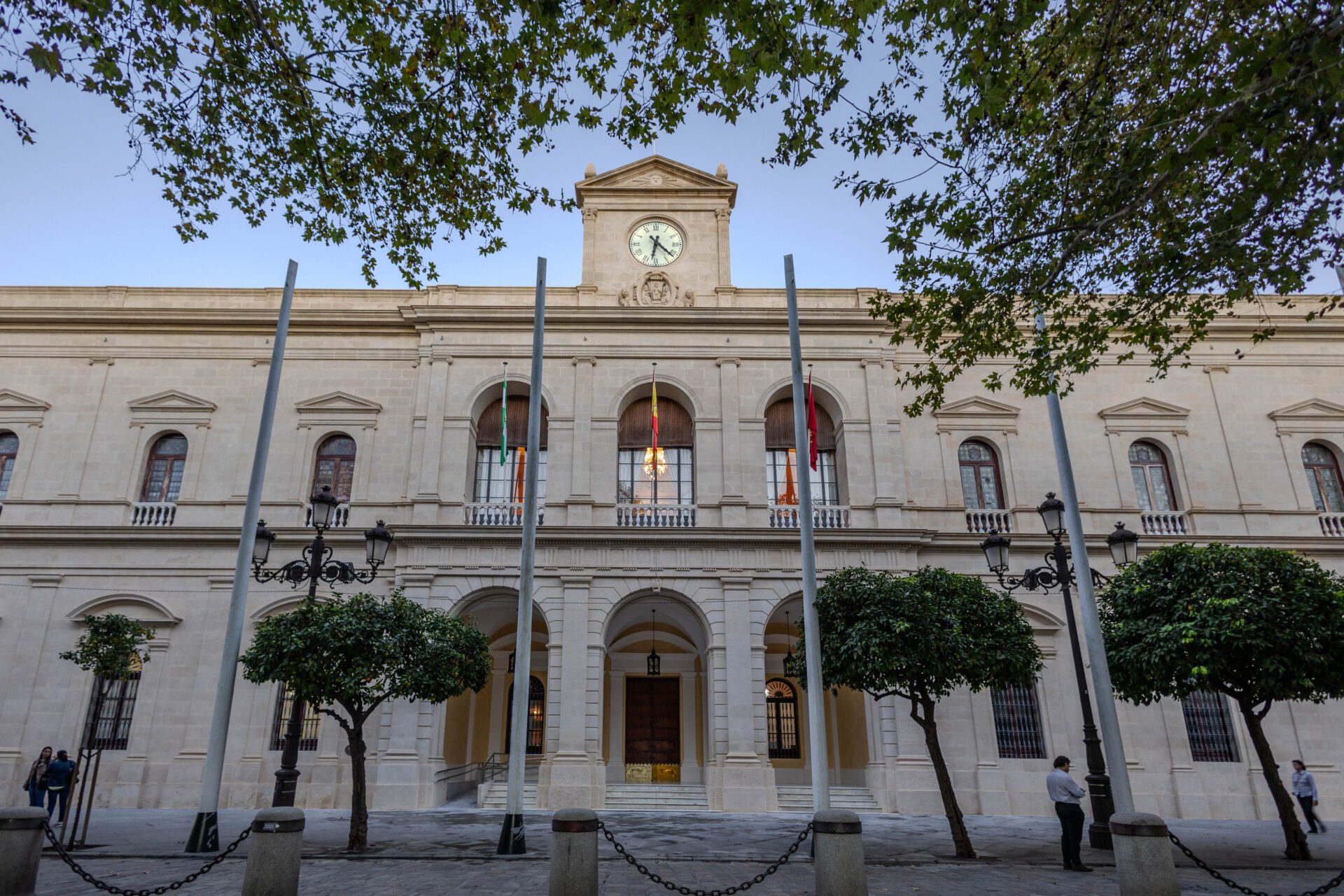 El Ayuntamiento culmina la restauración de la fachada de la Casa Consistorial, recuperando el esplendor de este edificio histórico