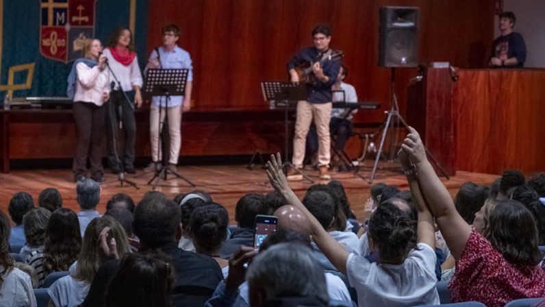 El movimiento Comunión y Liberación reflexiona en su II Encuentro Sevilla sobre la esperanza