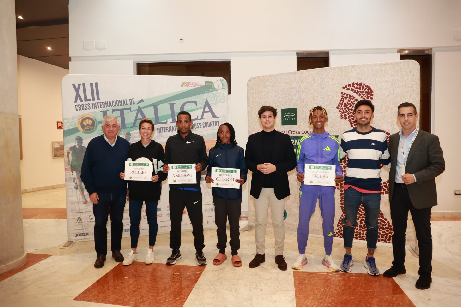 Casimiro Fernández: “Vamos a vivir una edición muy especial del Cross de Itálica, pionero en acoger dos campeonatos de España de Campo a Través por Clubes, con los mejores atletas y récord de casi 7 mil participantes”