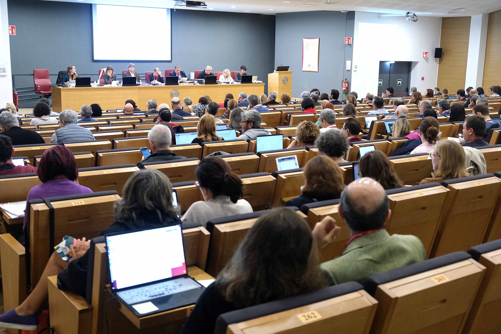 Comienza el debate del estatuto de la US con acuerdos importantes