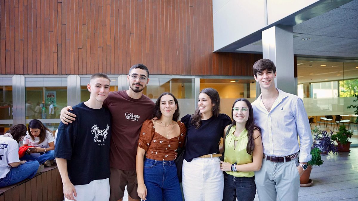 Estudiantes de la ETS de Ingeniería ganan el evento local del NASA Space Apps