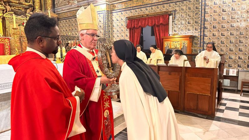 El monasterio de San Clemente de Sevilla celebró la festividad de su titular