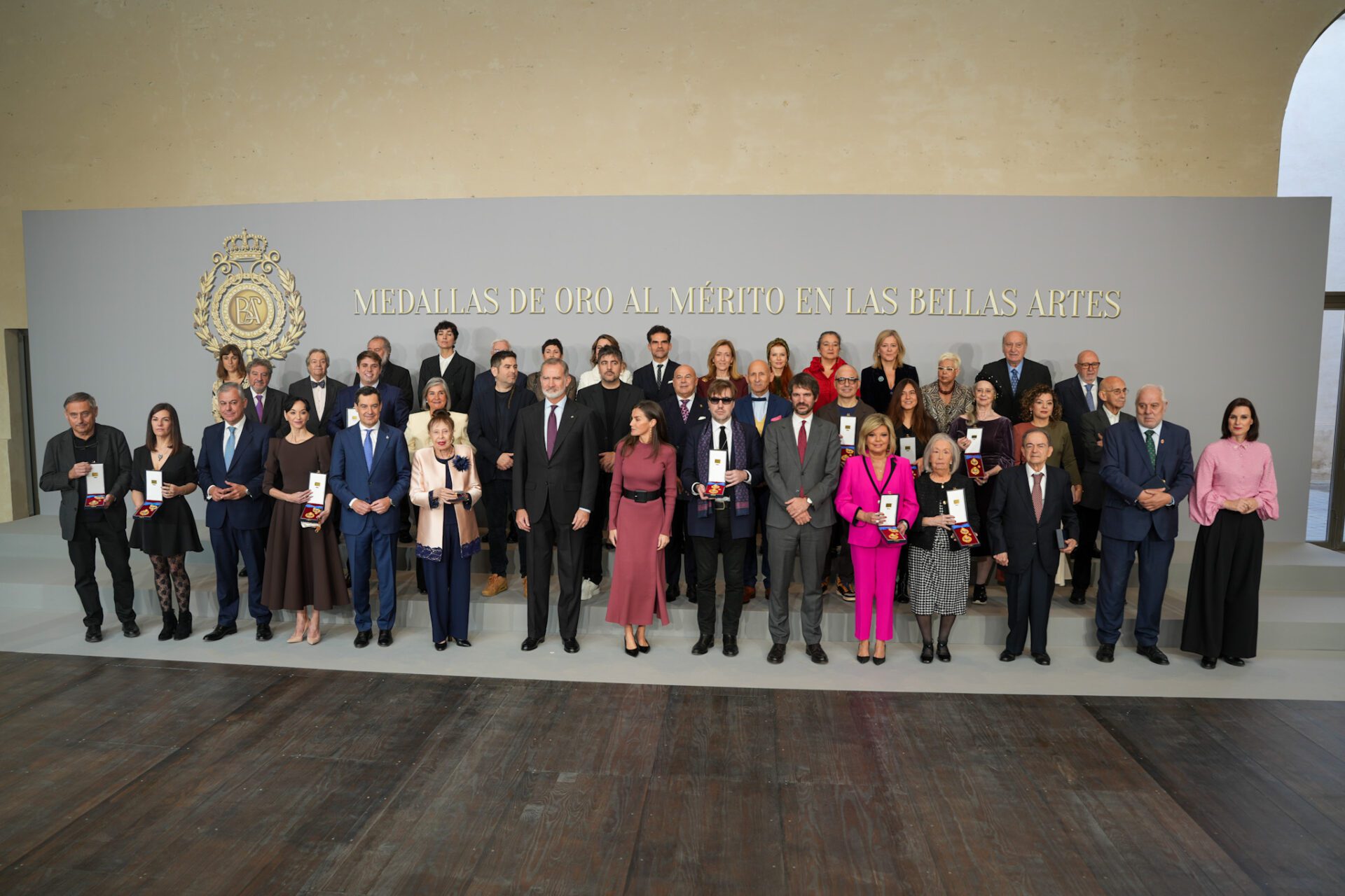El alcalde Sanz asiste al acto de entrega de las Medalla al Mérito en las Bellas Artes