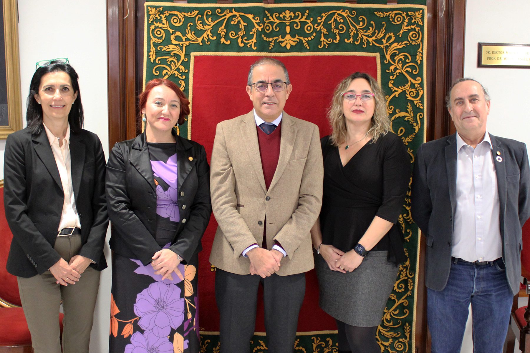 Más de 80 representantes de escuelas y facultades de Ingeniería Informática se reúnen en la US