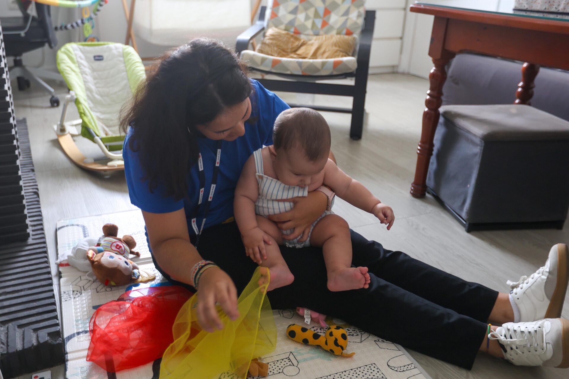 El Gobierno ampliará el servicio de cuidados gratuitos a menores en espacios municipales y a domicilio durante 2025