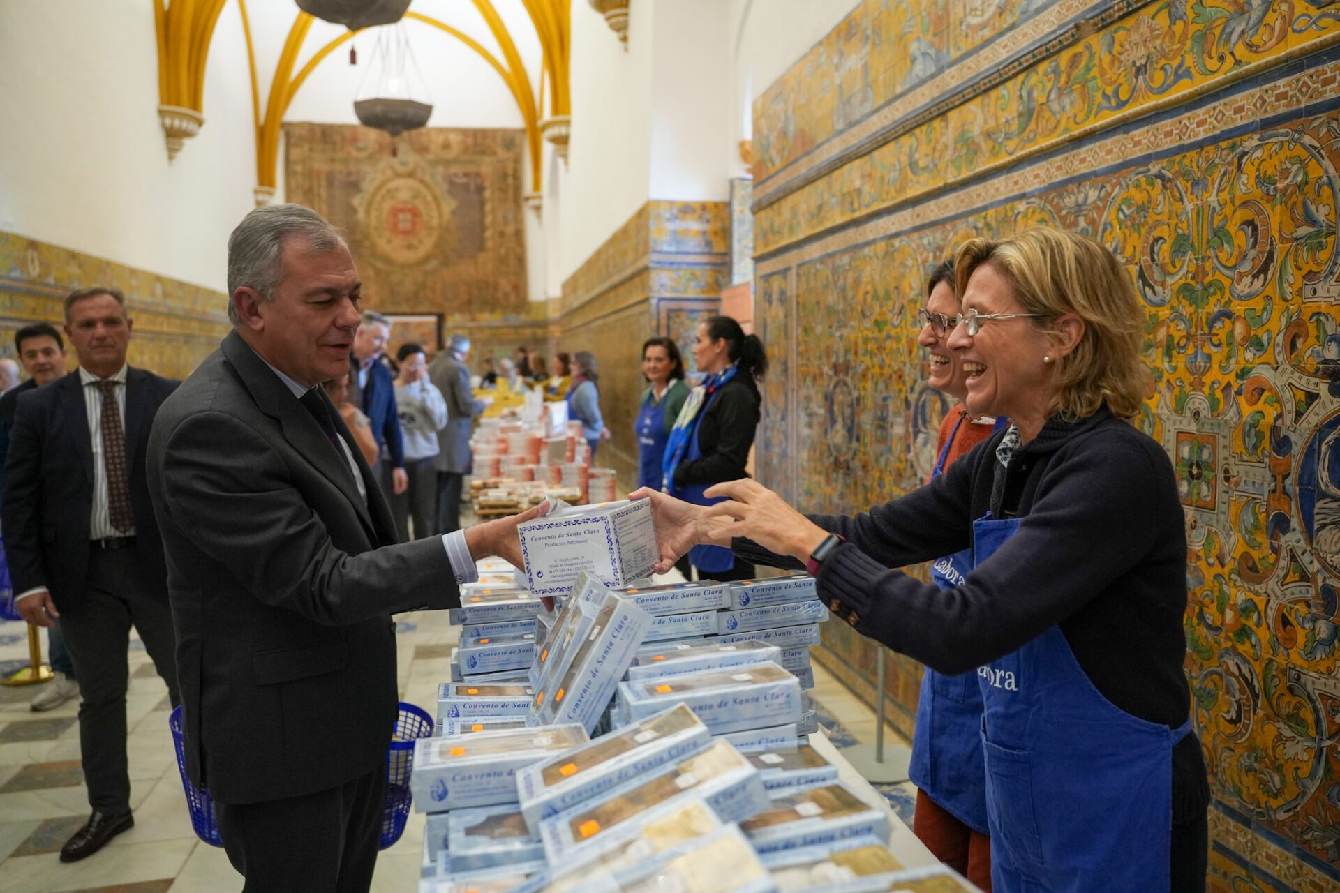 El alcalde invita a los sevillanos a visitar la Muestra de Dulces de Convento en su 40 aniversario y señala su apuesta decidida por recuperar estos espacios históricos de la ciudad