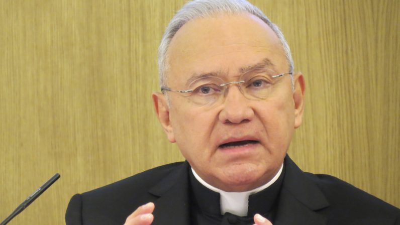 Monseñor Edgar Peña: “Donde hay hermandades, allí hay vida”