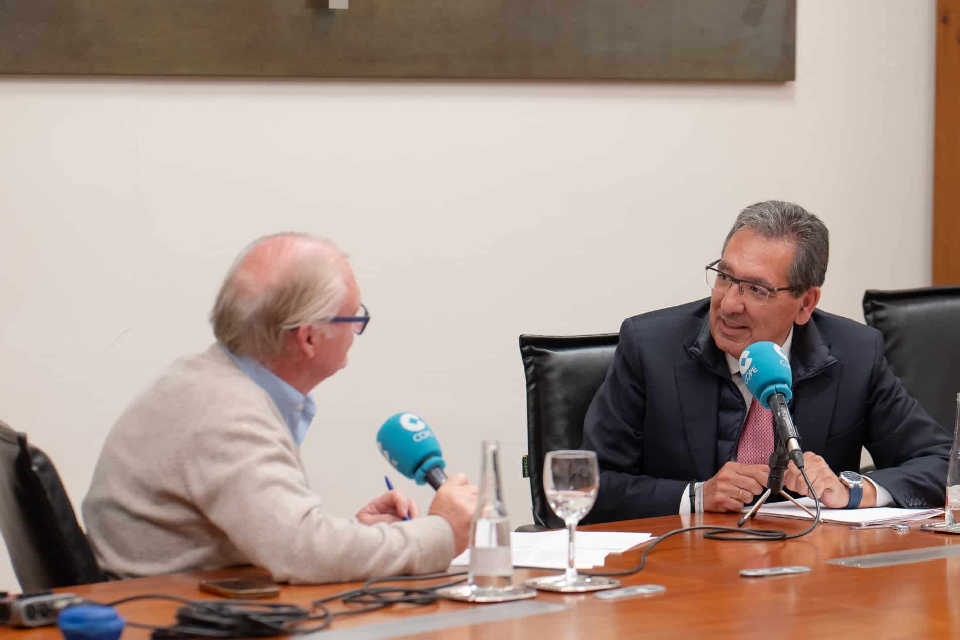 Antonio Pulido destaca las iniciativas culturales, sociales y solidarias de la Fundación Cajasol en su entrevista en COPE Sevilla