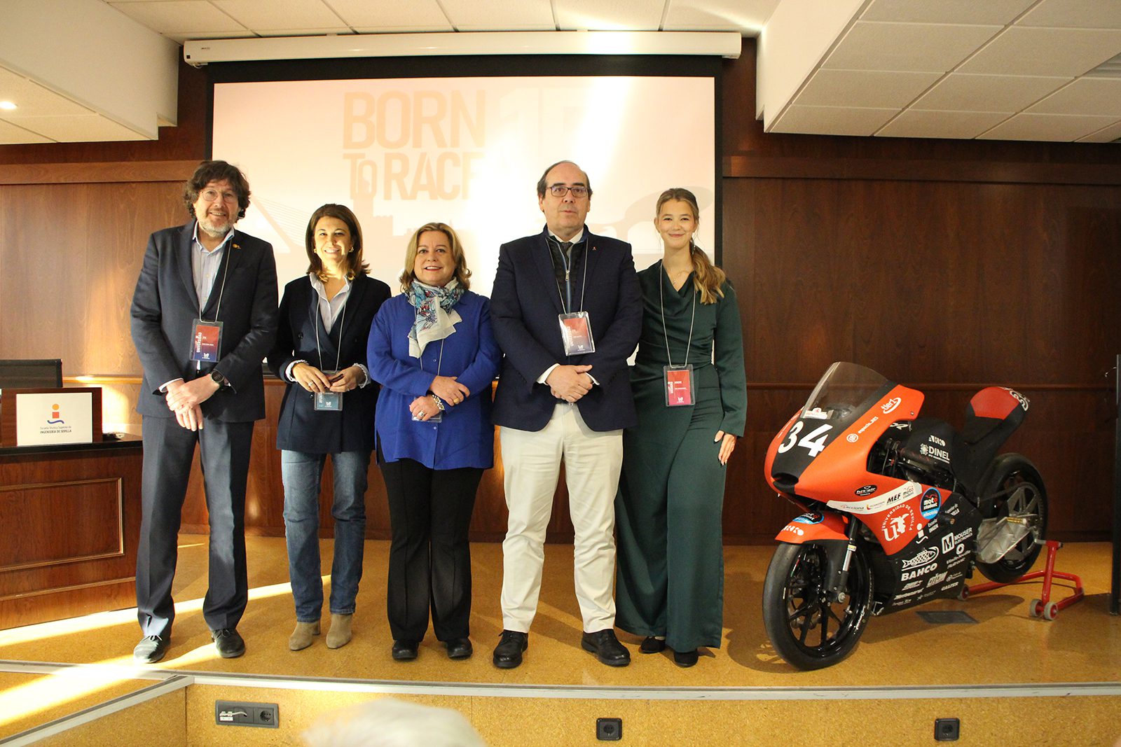 El equipo de motociclismo USRacing celebra su 15º aniversario