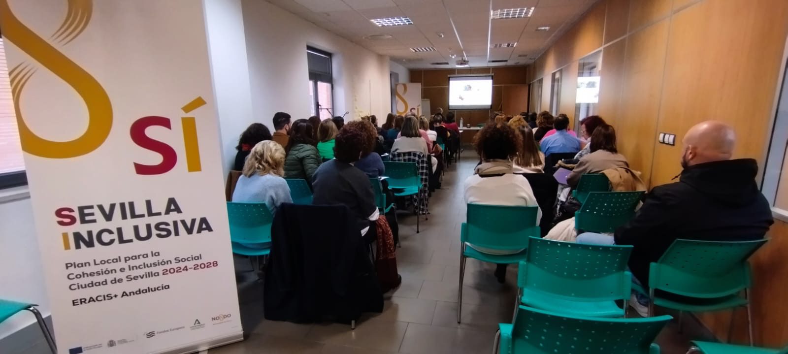 Más de 1300 personas en situación de vulnerabilidad de seis zonas desfavorecidas de Sevilla reciben atención sociolaboral gracias al Plan Local de Inclusión Social