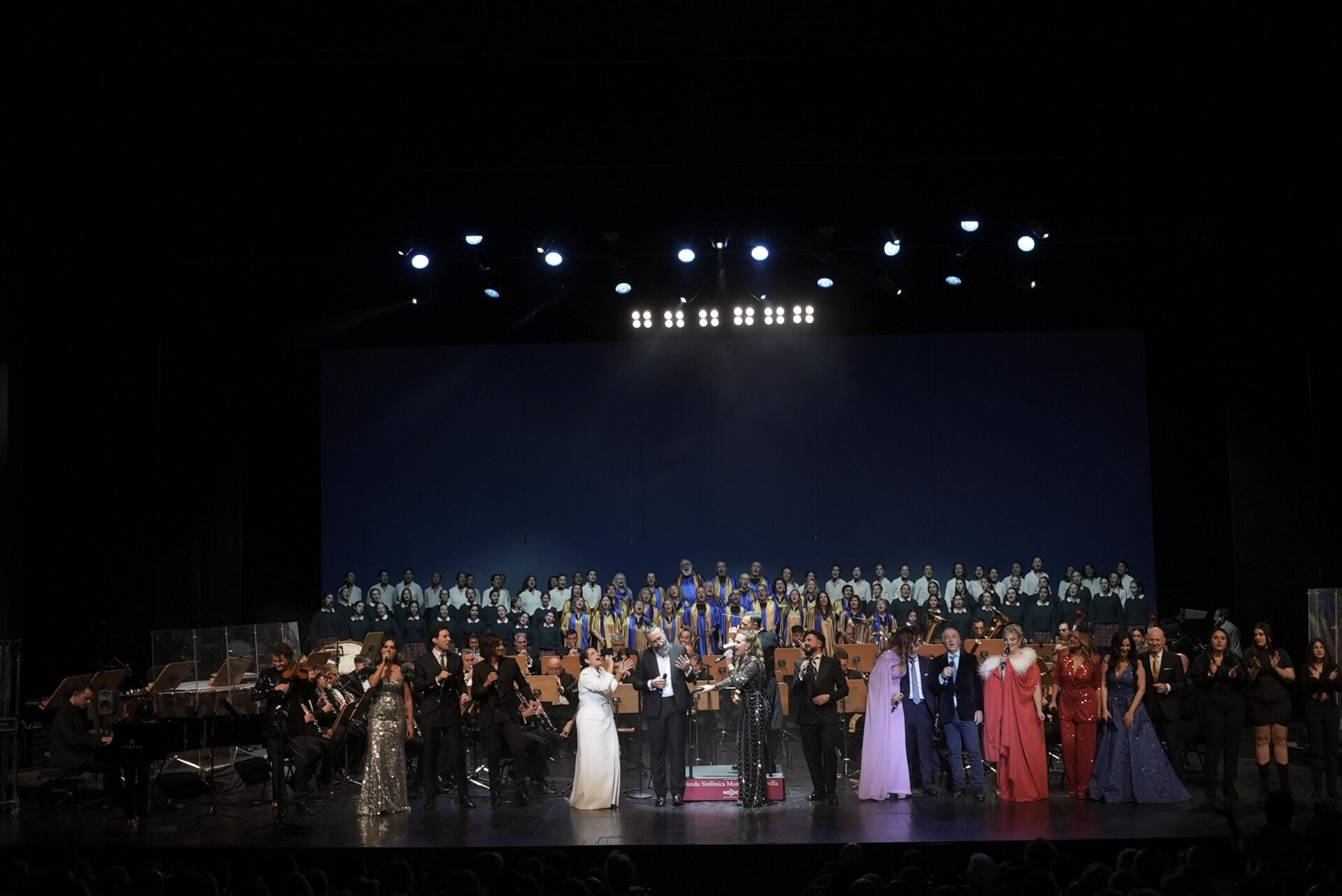 «Así canta nuestra tierra en Navidad», el espectáculo solidario que vuelve a conquistar Sevilla
