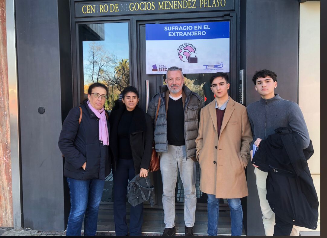 Una docena de estudiantes de la US serán observadores internacionales en las elecciones de Ecuador